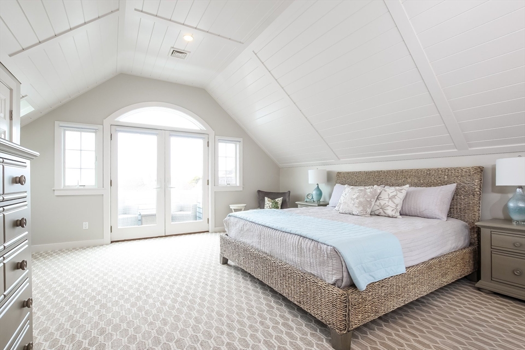 Mashpee, Massachusetts 02649, United States, 4 Bedrooms Bedrooms, ,4 BathroomsBathrooms,Residential,Pending,82558