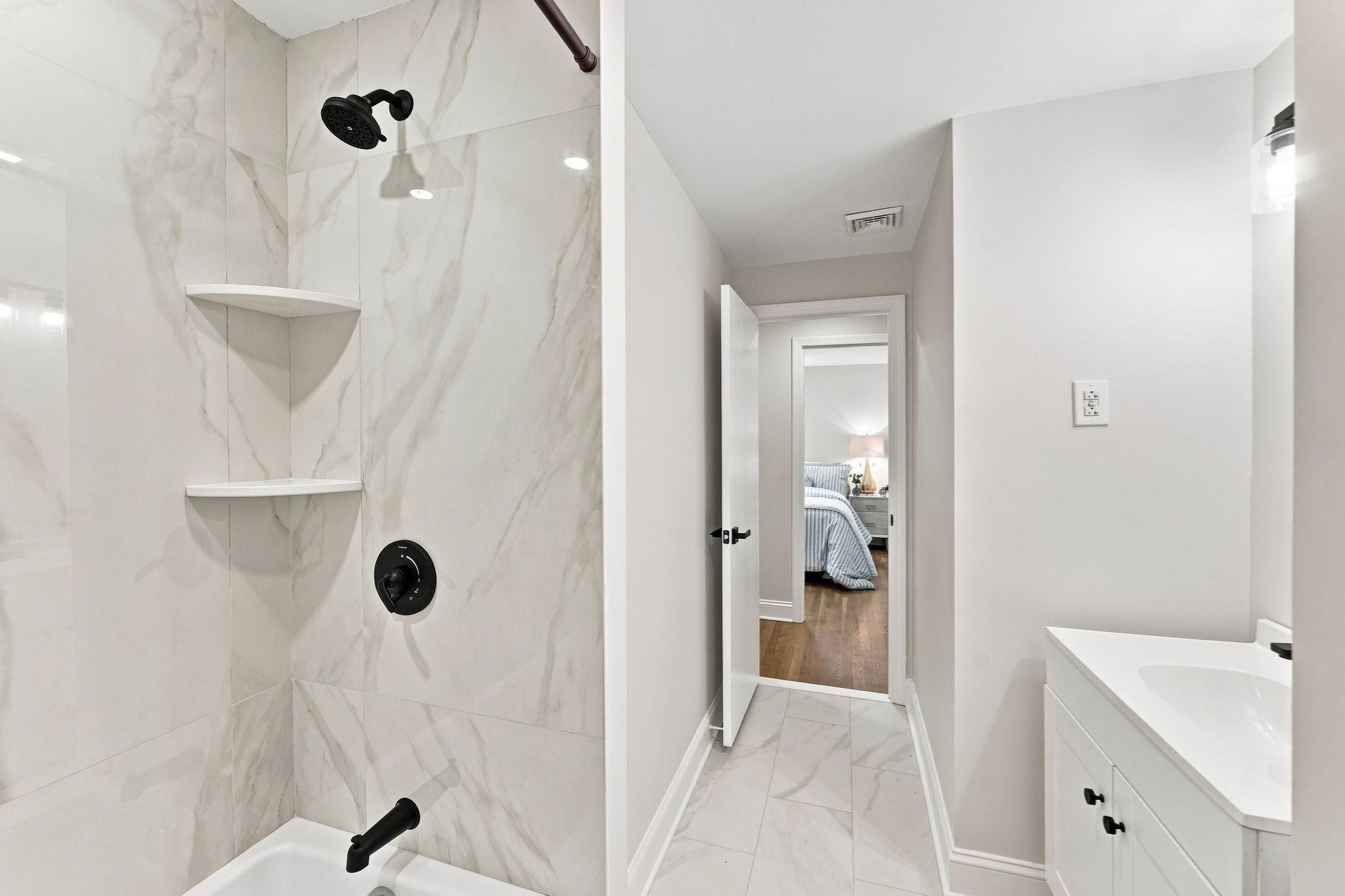 9 Pavia Place, Framingham, MA Photo #28