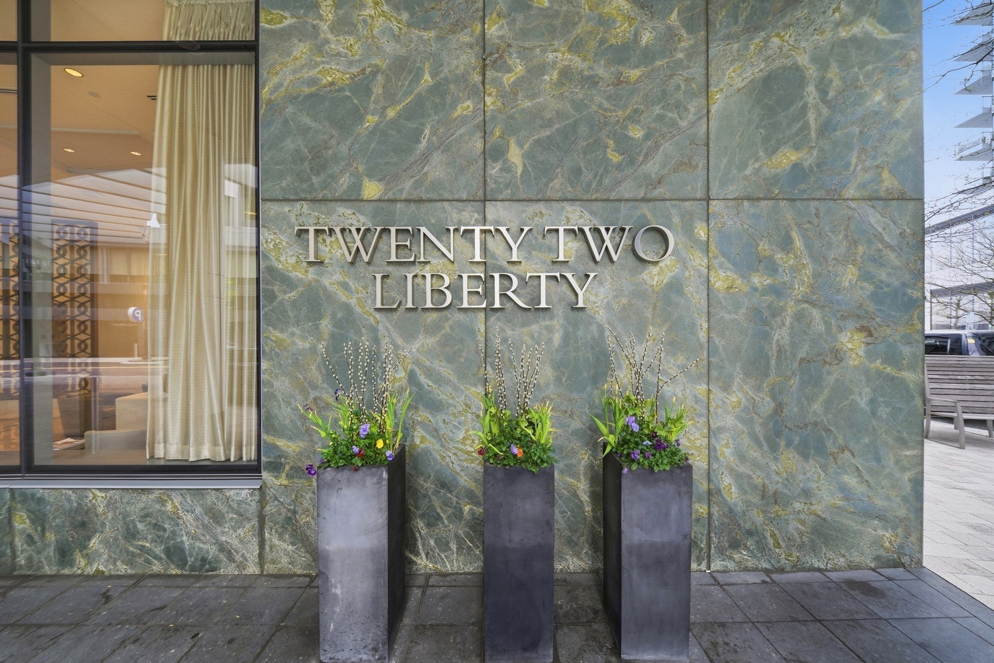 22 Liberty Dr 9F