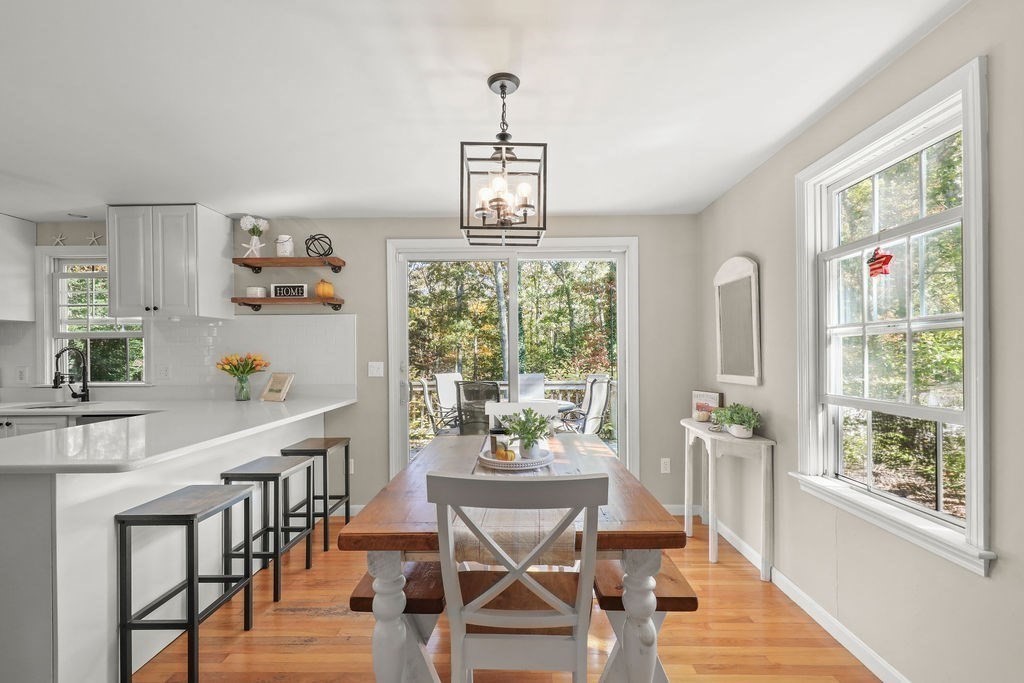 825 Cotuit