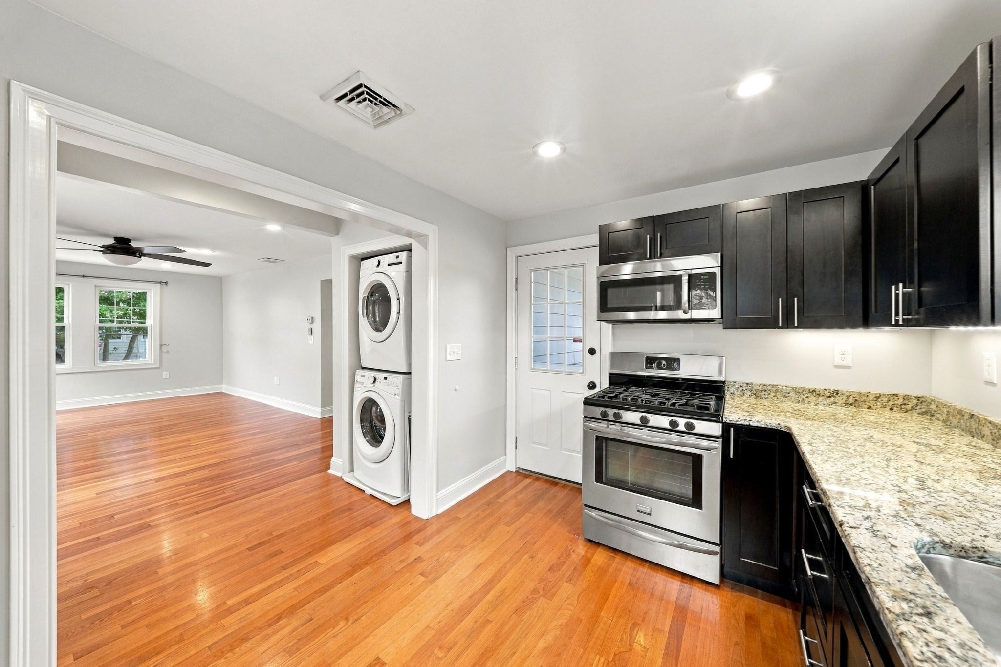 201 Billings St, Quincy, MA Photo #16