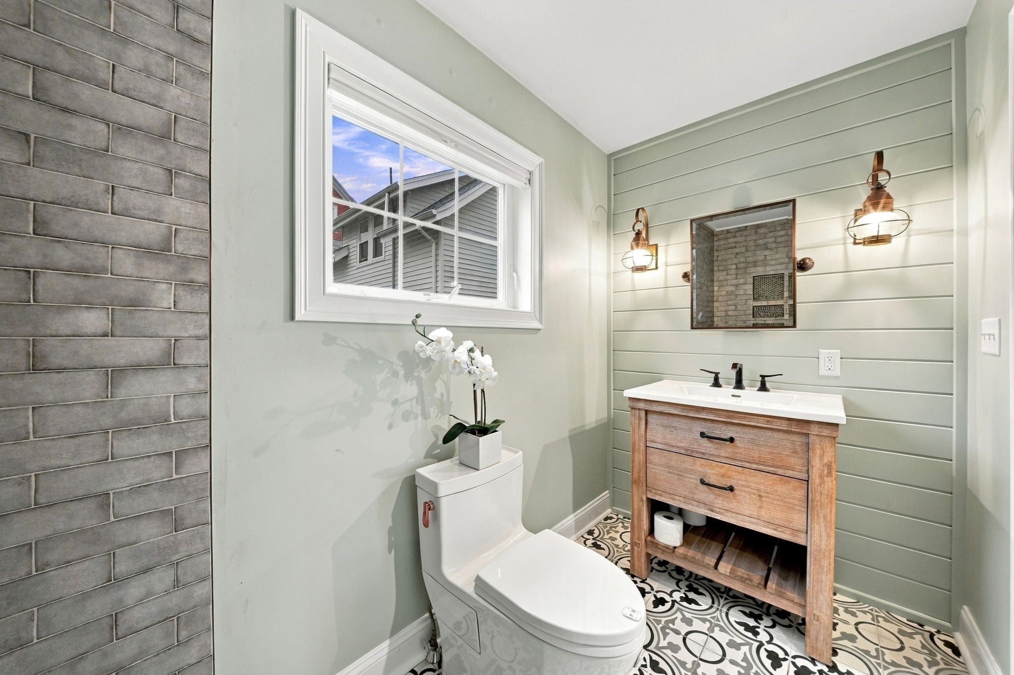 201 Billings St, Quincy, MA Photo #28