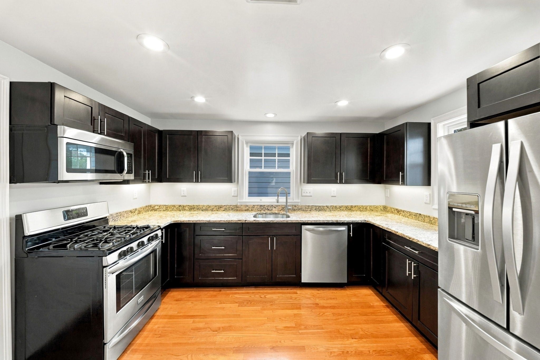 201 Billings St, Quincy, MA Photo #15
