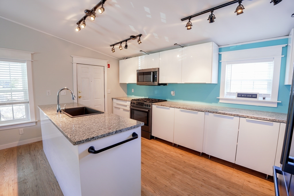 170 Champagne Road