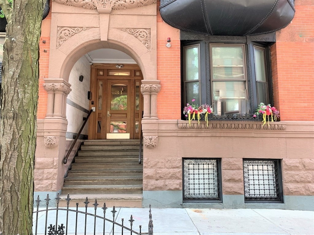 31 Massachusetts Ave 5-4