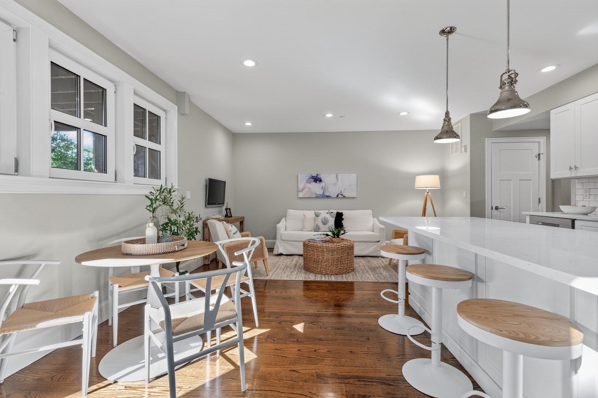 52 River St 2