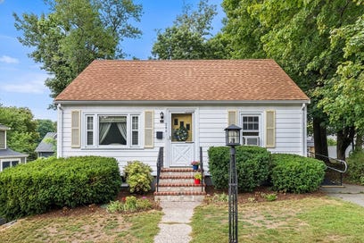 244 Beech Ave Melrose MA 02176