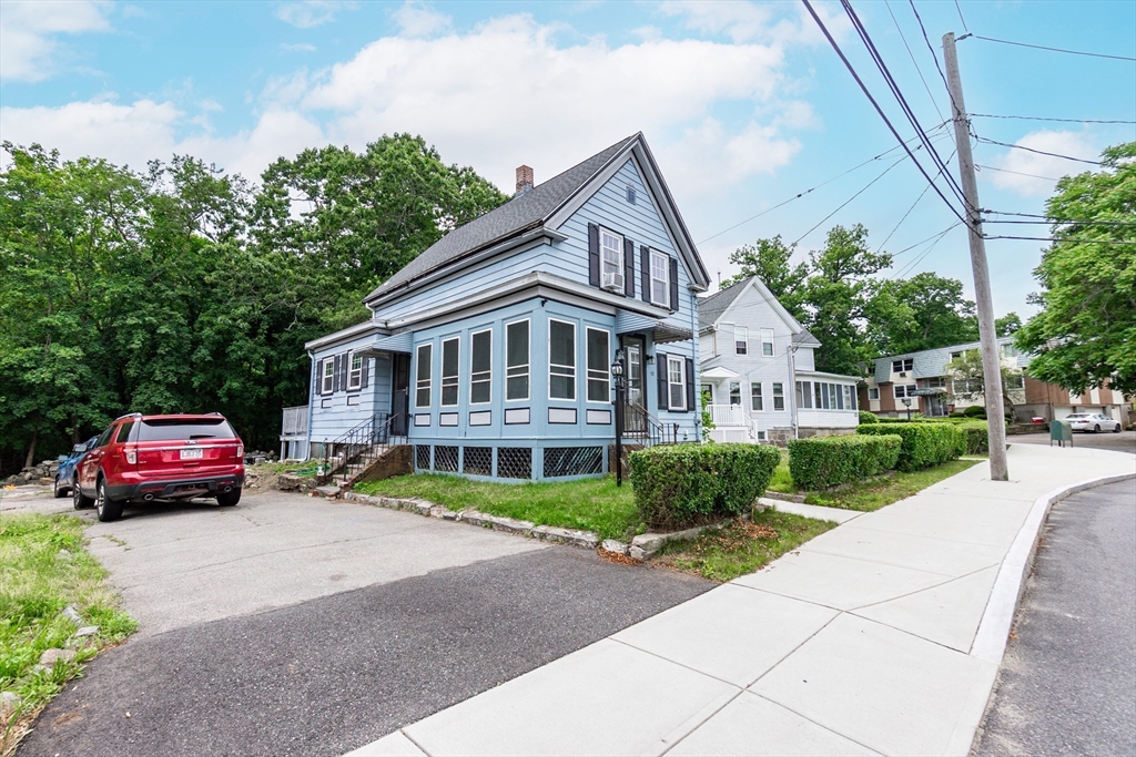 13 Mullin Ave