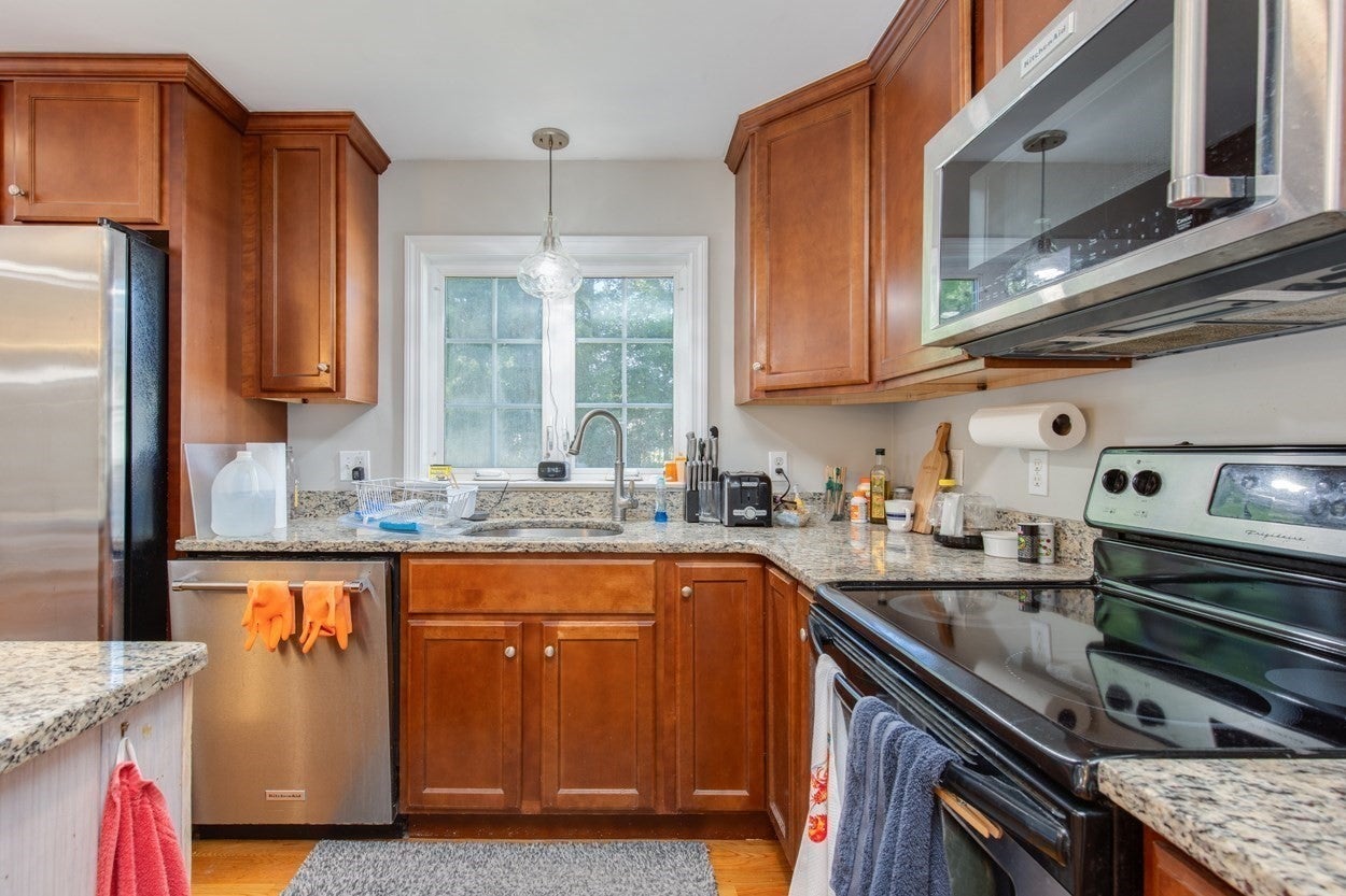 10 Fredrick Drive, Wilmington, MA, 10 Fredrick Drive, Wilmington, MA Photo #3