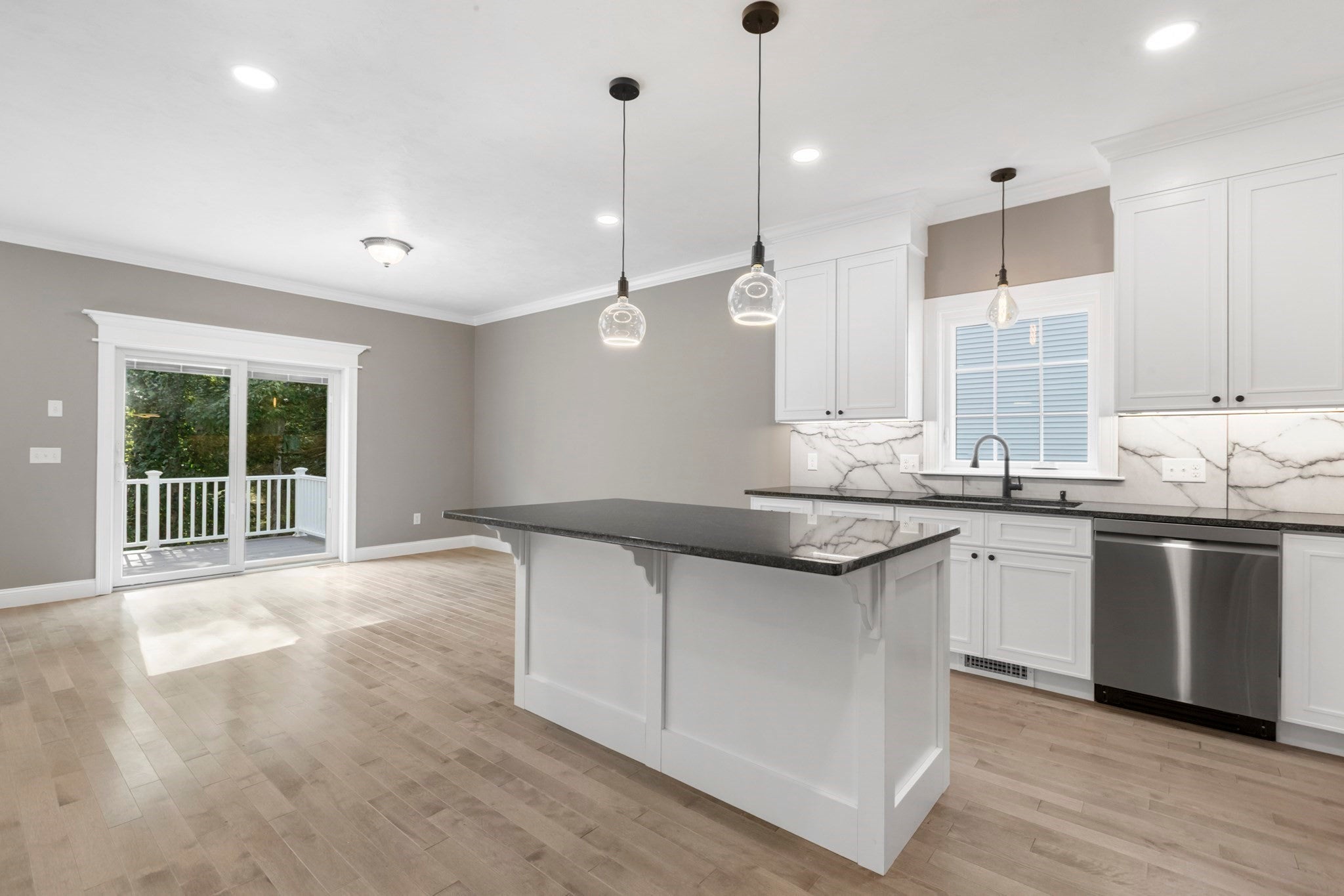 24 Cooper Rd, Webster, MA, 24 Cooper Rd, Webster, MA Photo #8