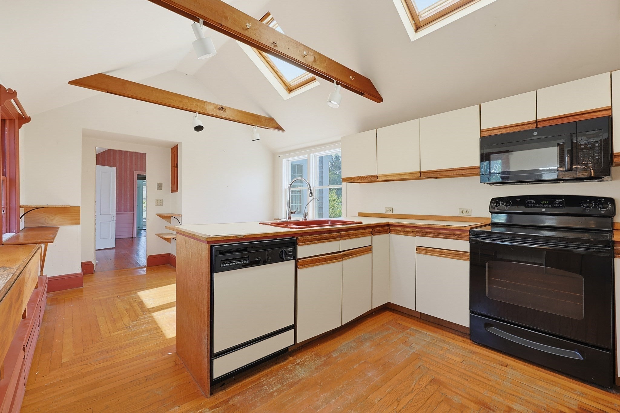 1823 Main Rd, Westport, MA, 1823 Main Rd, Westport, MA Photo #19