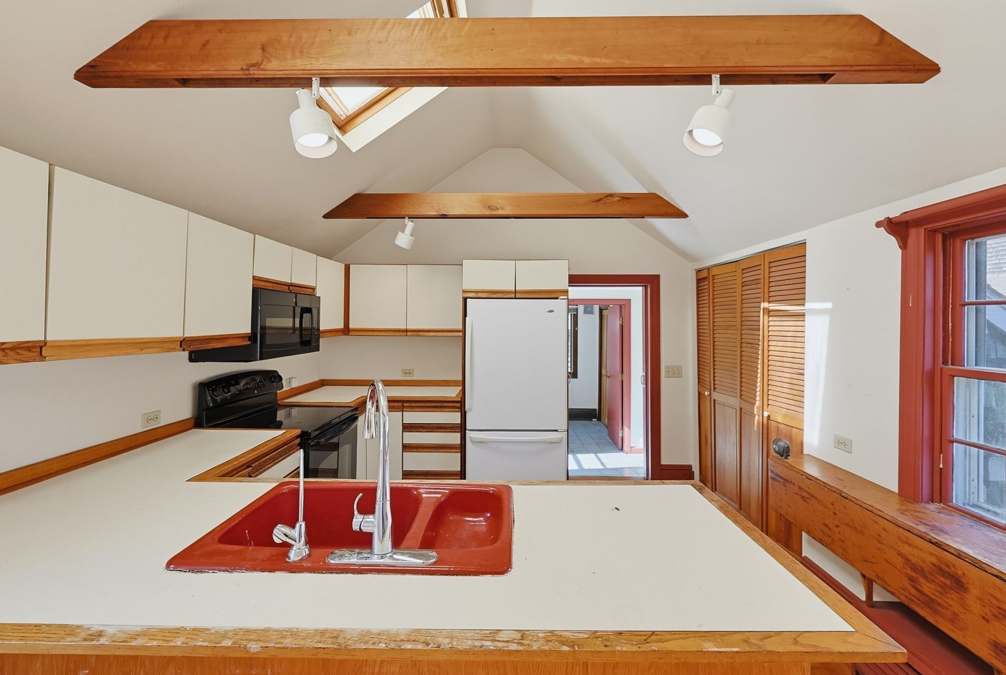 1823 Main Rd, Westport, MA, 1823 Main Rd, Westport, MA Photo #18