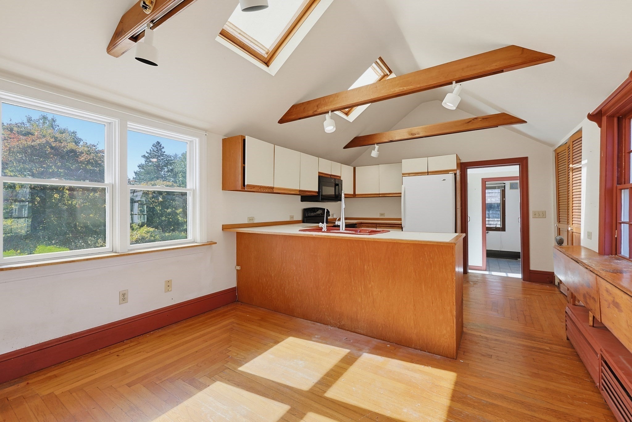 1823 Main Rd, Westport, MA, 1823 Main Rd, Westport, MA Photo #17