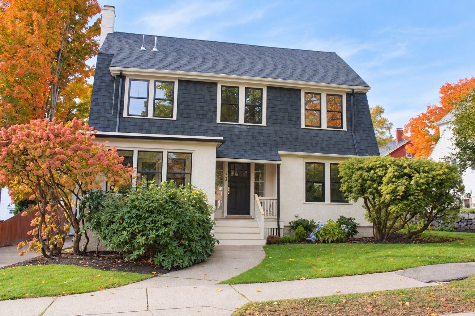 73 Davis Ave