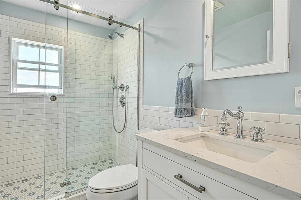 17 Pondview Ave, Scituate, MA Photo #15