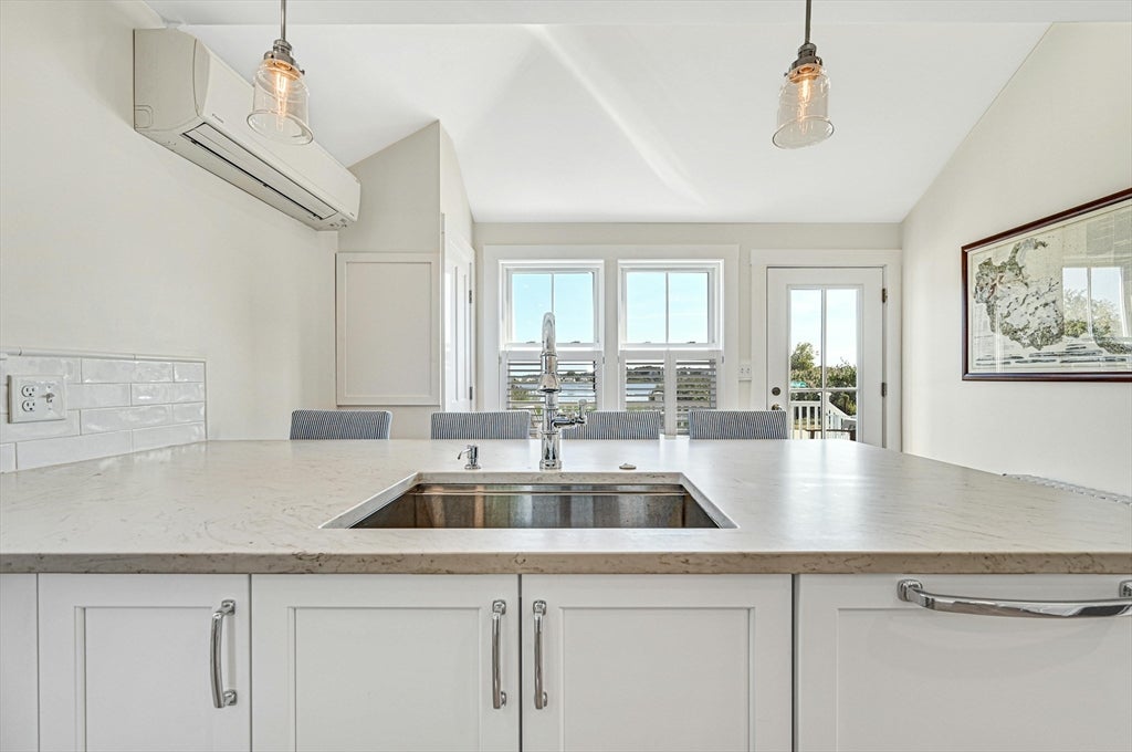 17 Pondview Ave, Scituate, MA Photo #5
