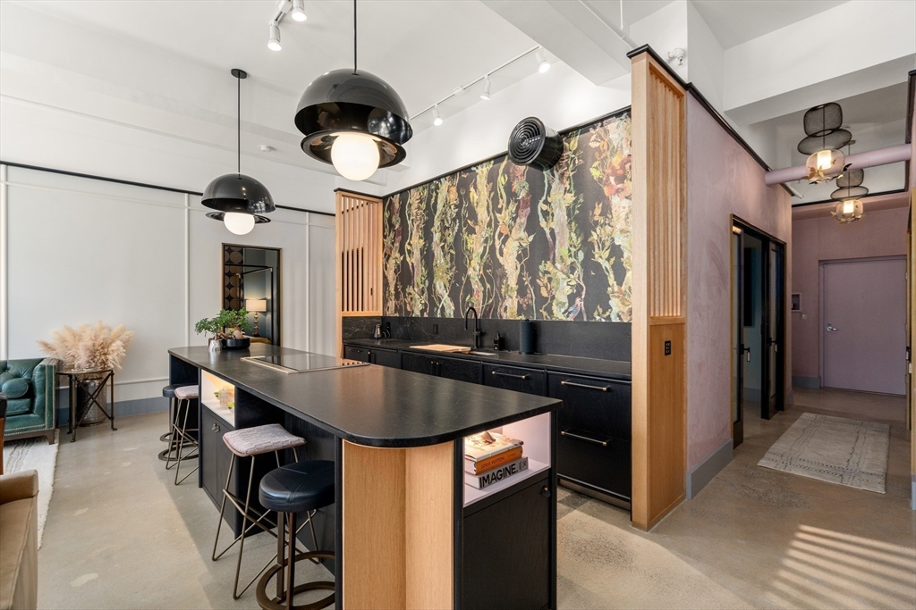 1180-1200 Washington St 117,119