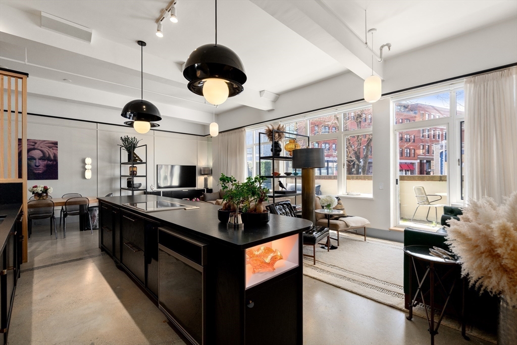 1180-1200 Washington St 117,119
