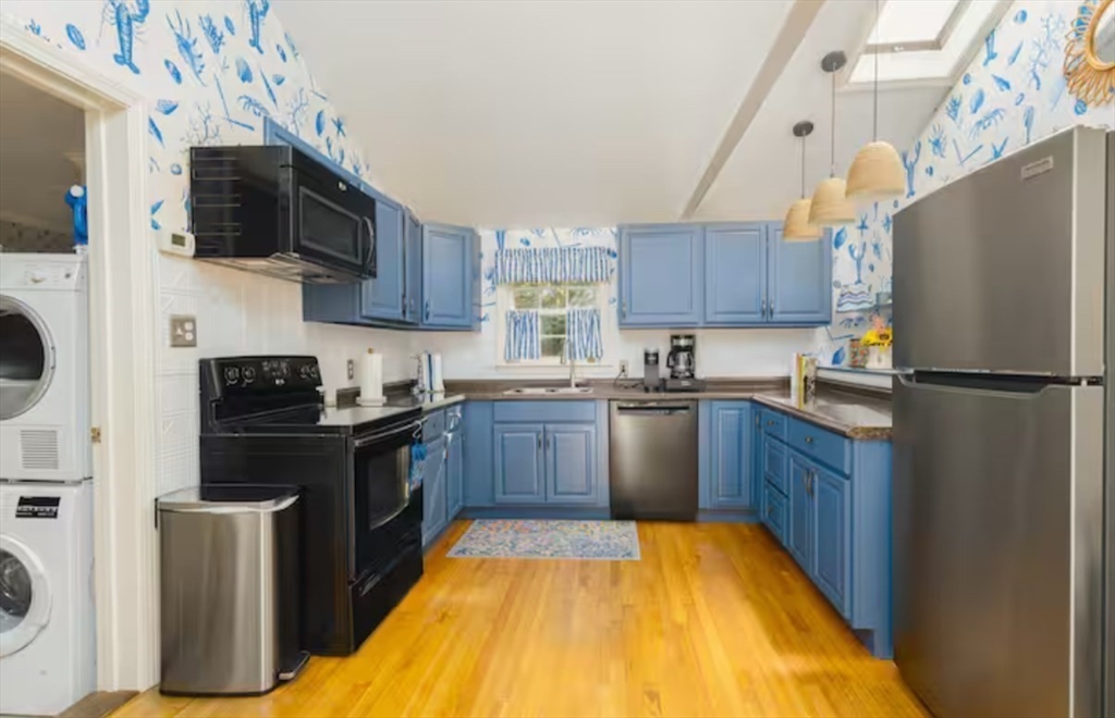 92 Atlantic - Cottage