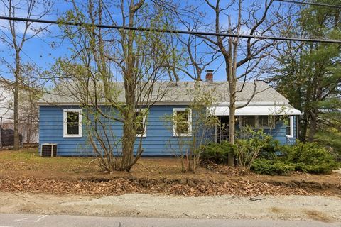 Photo of 464 Central St, Leominster, MA 01453 (MLS # 73507098)