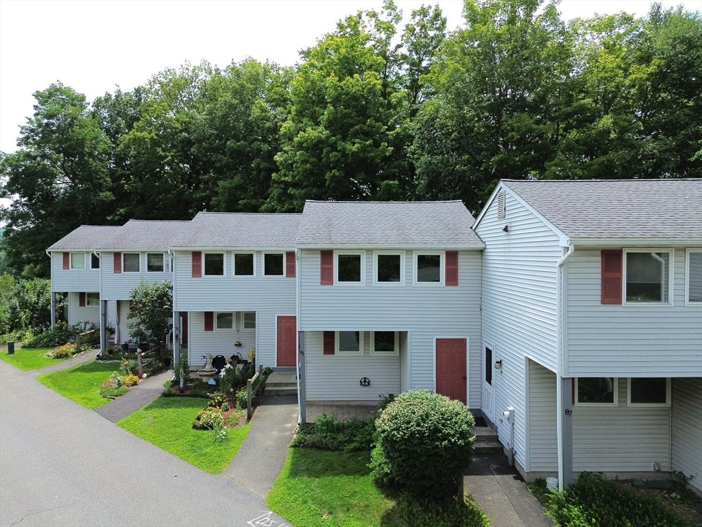 81 Briar Way #81, Greenfield, MA, 81 Briar Way #81, Greenfield, MA Photo #1