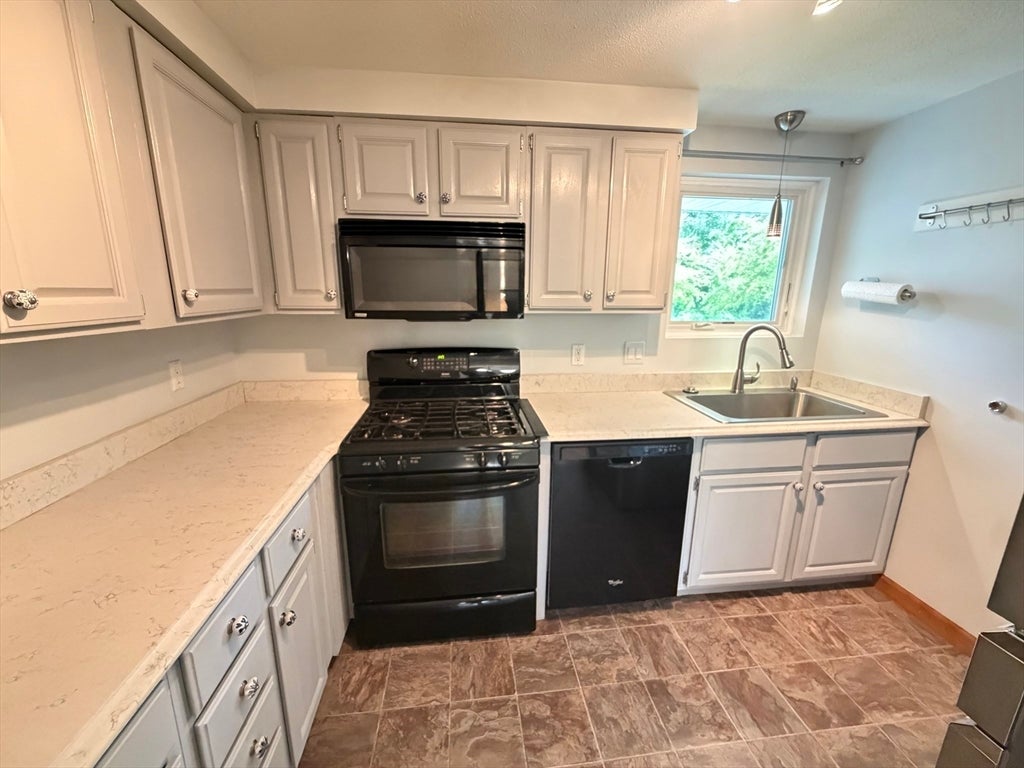 81 Briar Way #81, Greenfield, MA, 81 Briar Way #81, Greenfield, MA Photo #7