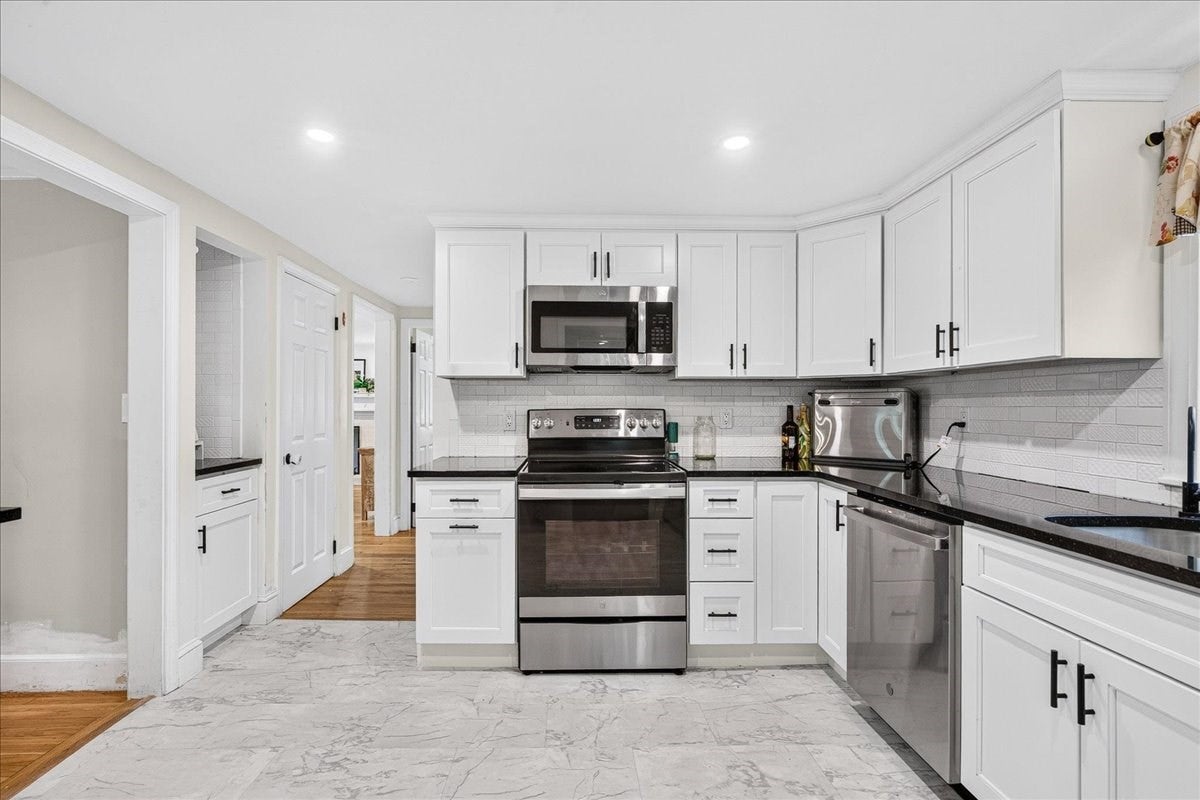12 Pat Rd, Hanover, MA, 12 Pat Rd, Hanover, MA Photo #10