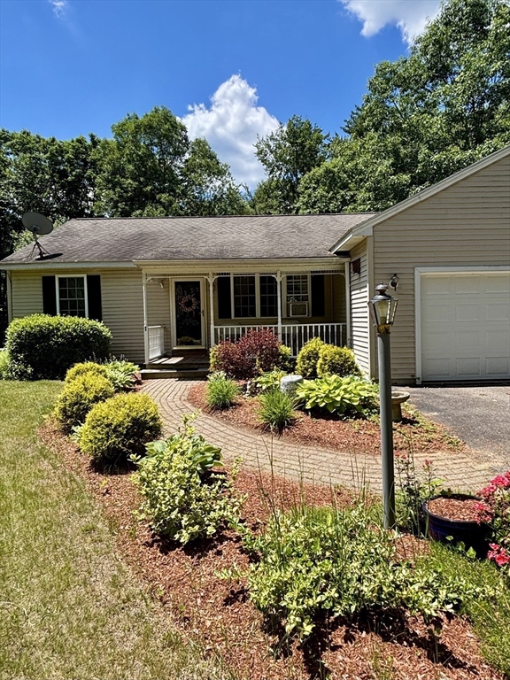 86 Chicopee Dr
