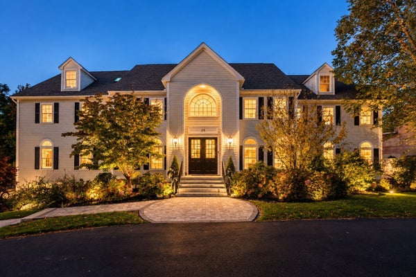 28 TYLER RD, LEXINGTON, MA 02420 - Image b600a41b0d7014389c60e19a9dc3eeac/2879236