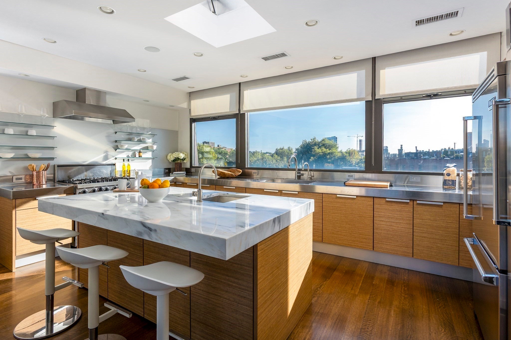 234 W Newton PH