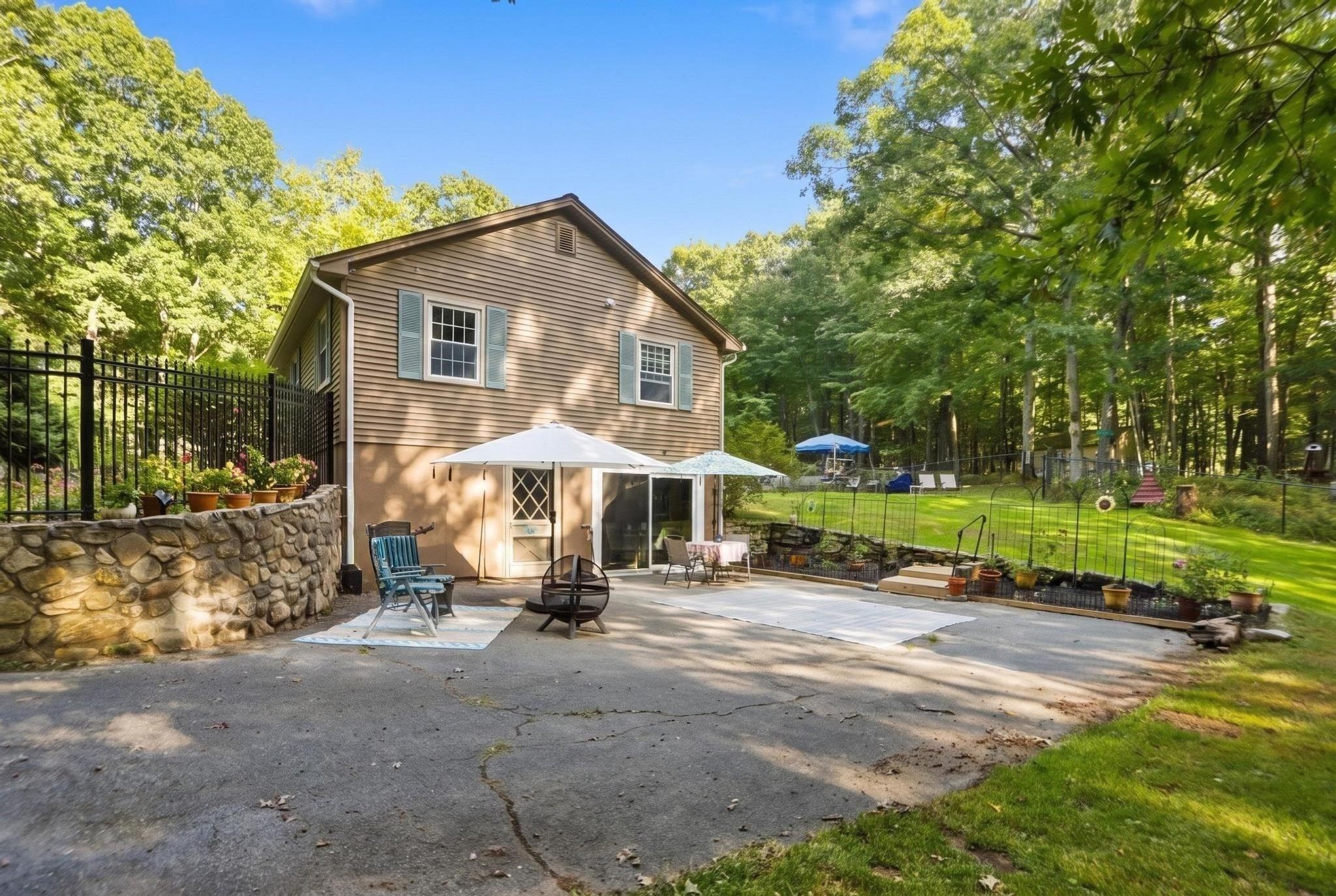 17 Maple Street, Douglas, MA, 17 Maple Street, Douglas, MA Photo #12