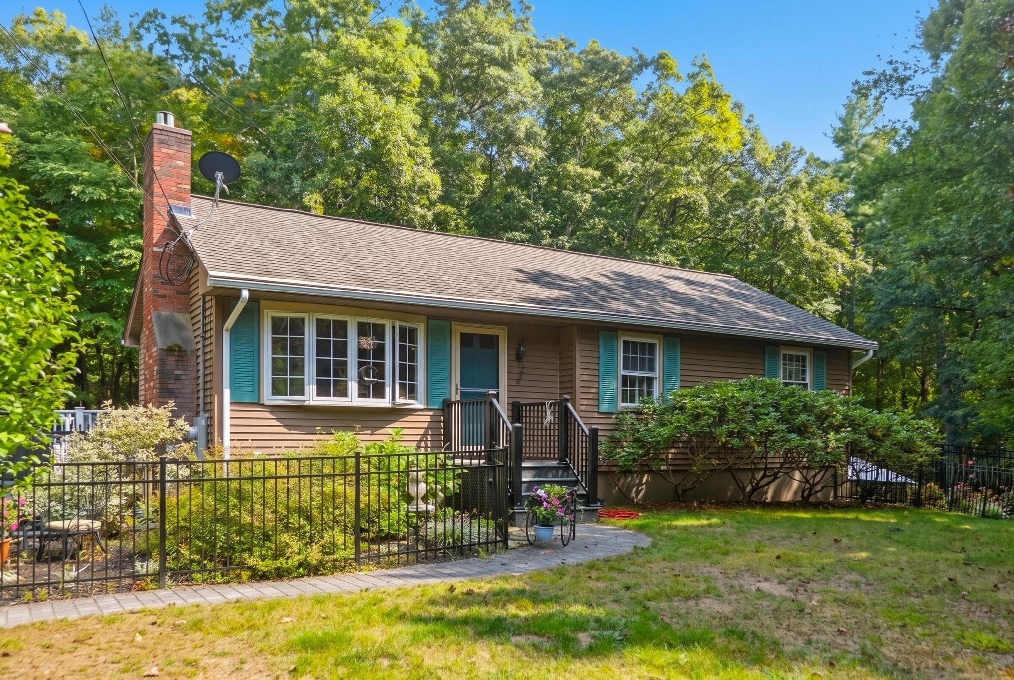 17 Maple Street
