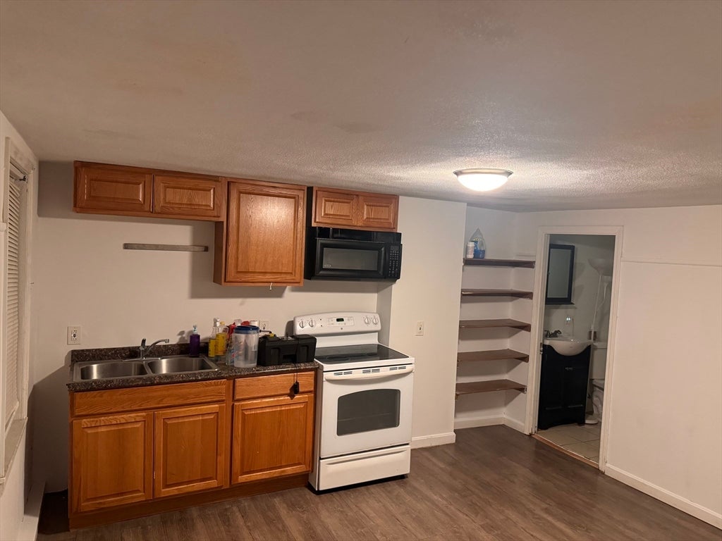 110 Knight Ave, Attleboro, MA, 110 Knight Ave, Attleboro, MA Photo #15