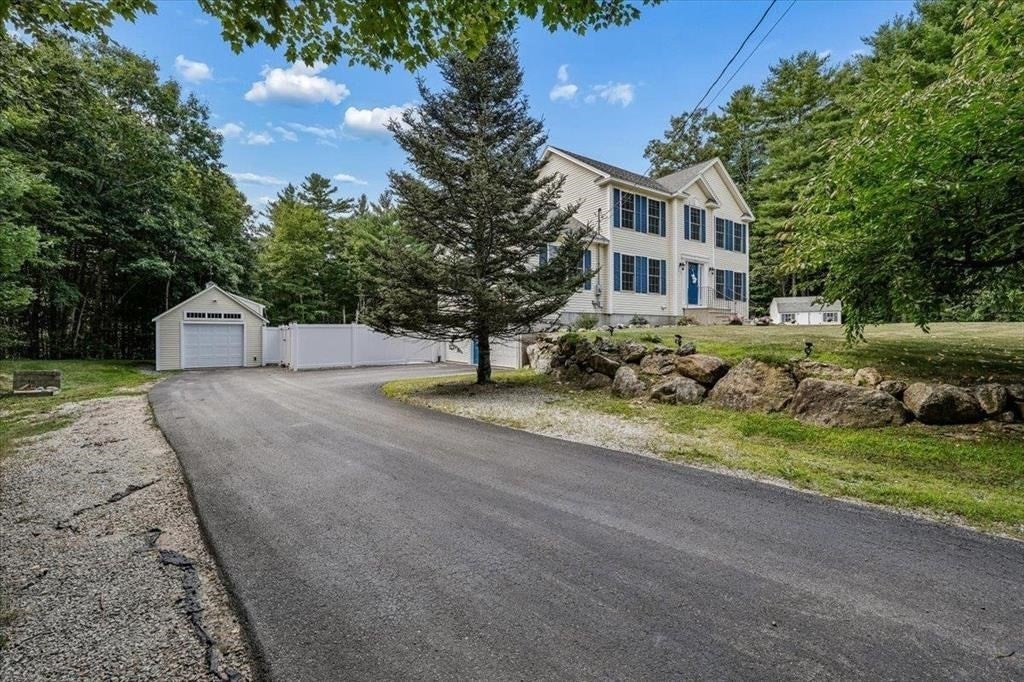 110 Middle Rd, Deerfield, NH Photo #7