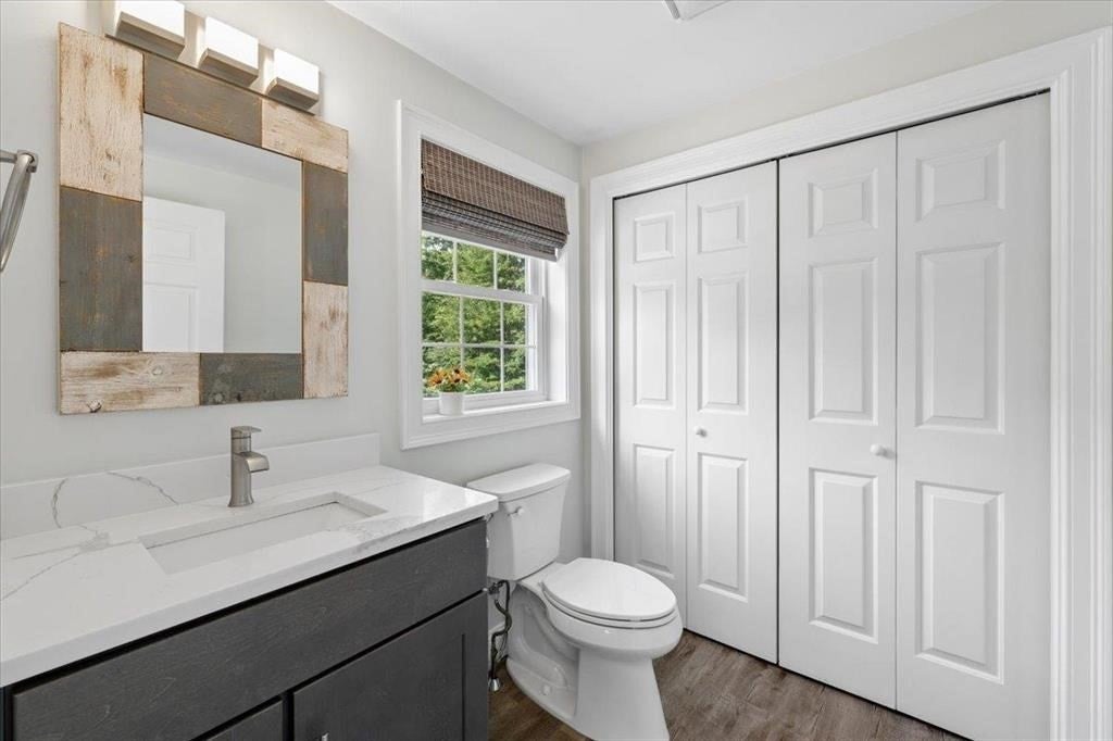 110 Middle Rd, Deerfield, NH Photo #19