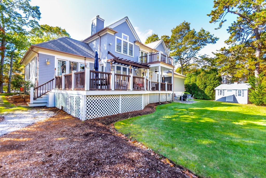 42 Fells Pond Rd