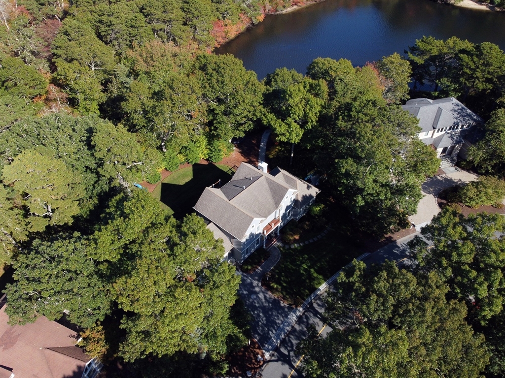 42 Fells Pond Rd