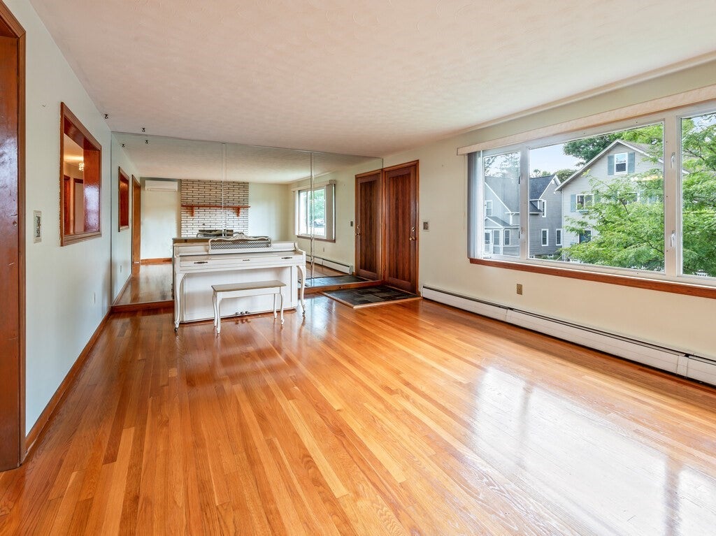 28 Superior Road, Worcester, MA, 28 Superior Road, Worcester, MA Photo #14