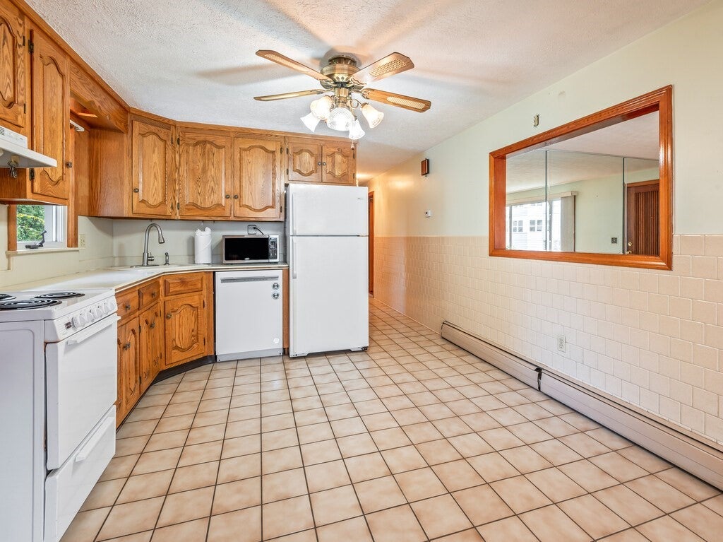 28 Superior Road, Worcester, MA, 28 Superior Road, Worcester, MA Photo #10