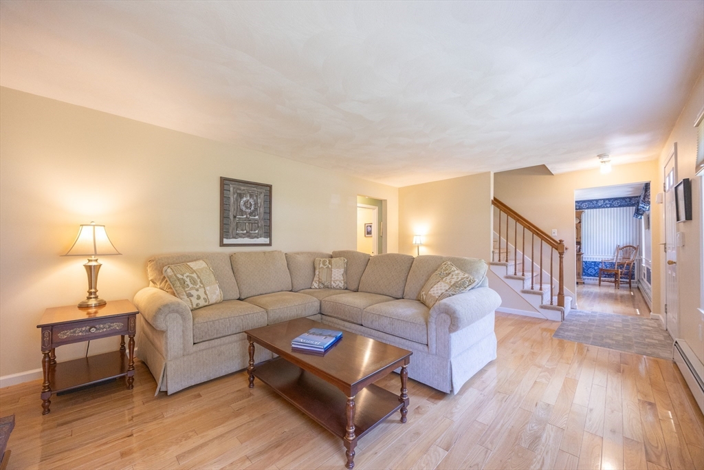 165 Roundtop Rd
