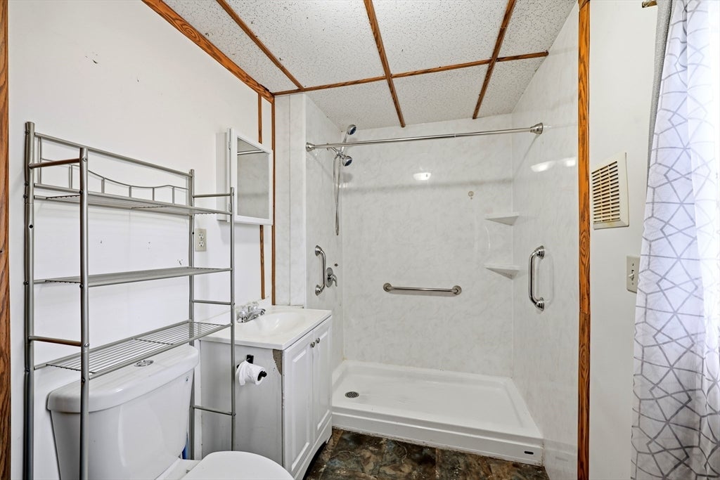 118 Blanchwood Ave, Chicopee, MA, 118 Blanchwood Ave, Chicopee, MA Photo #13