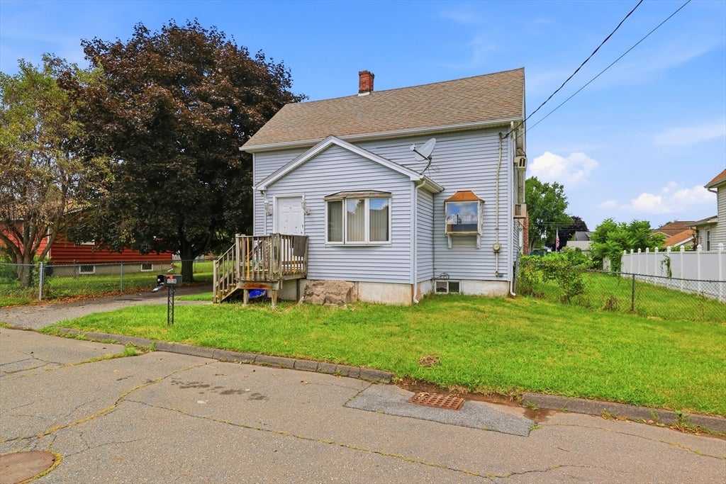 118 Blanchwood Ave, Chicopee, MA, 118 Blanchwood Ave, Chicopee, MA Photo #3