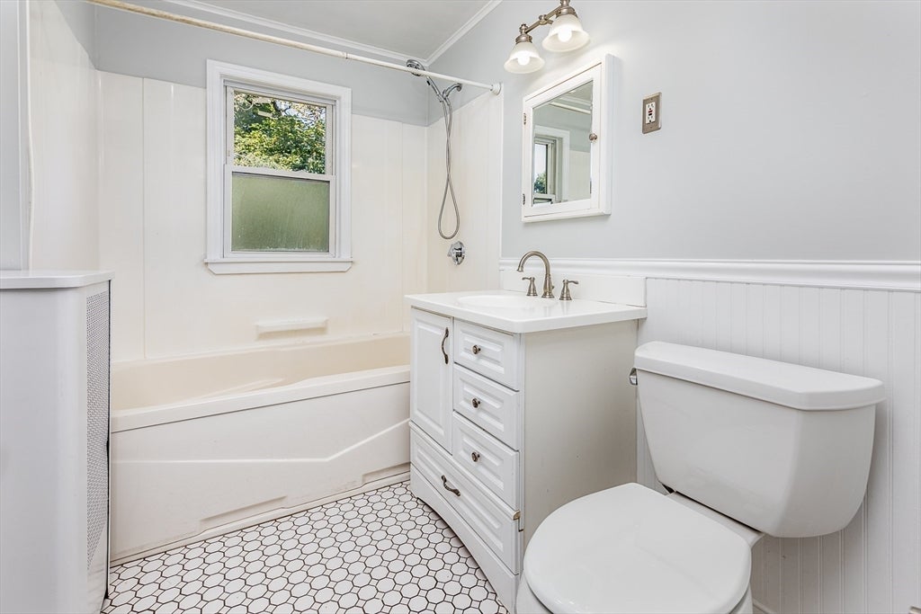 46 Burpee Road #2, Swampscott, MA, 46 Burpee Road #2, Swampscott, MA Photo #16