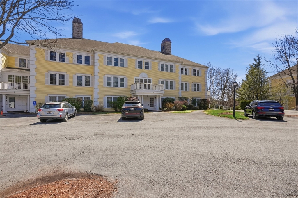 1 Riverview Blvd 1-216