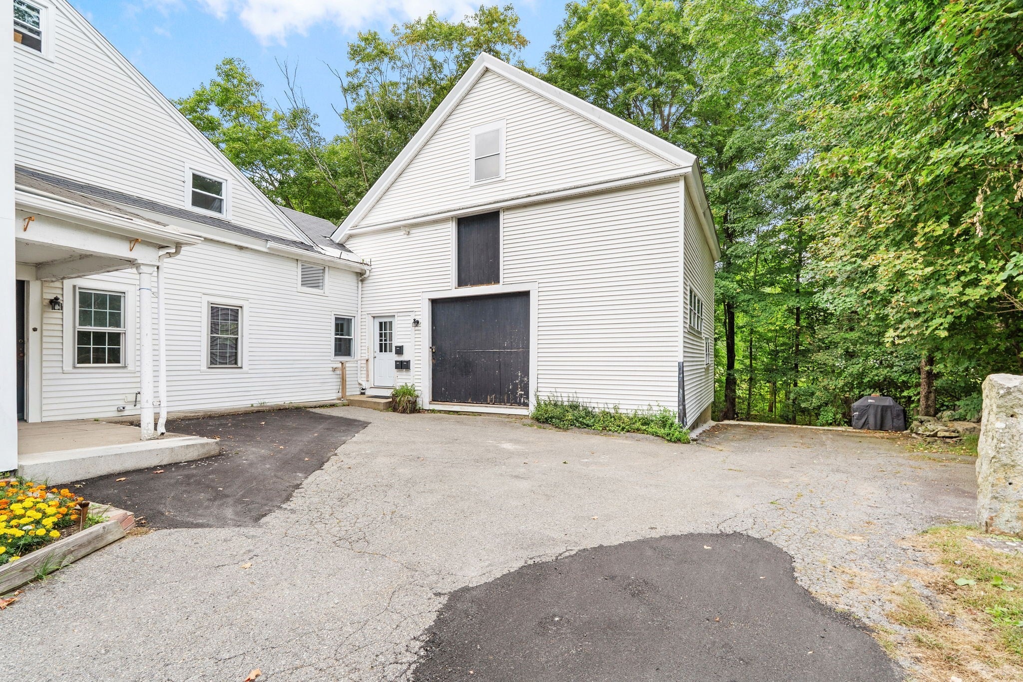 49 South St, Northborough, MA Photo #2