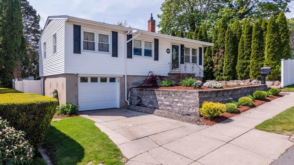 168 Macomber St