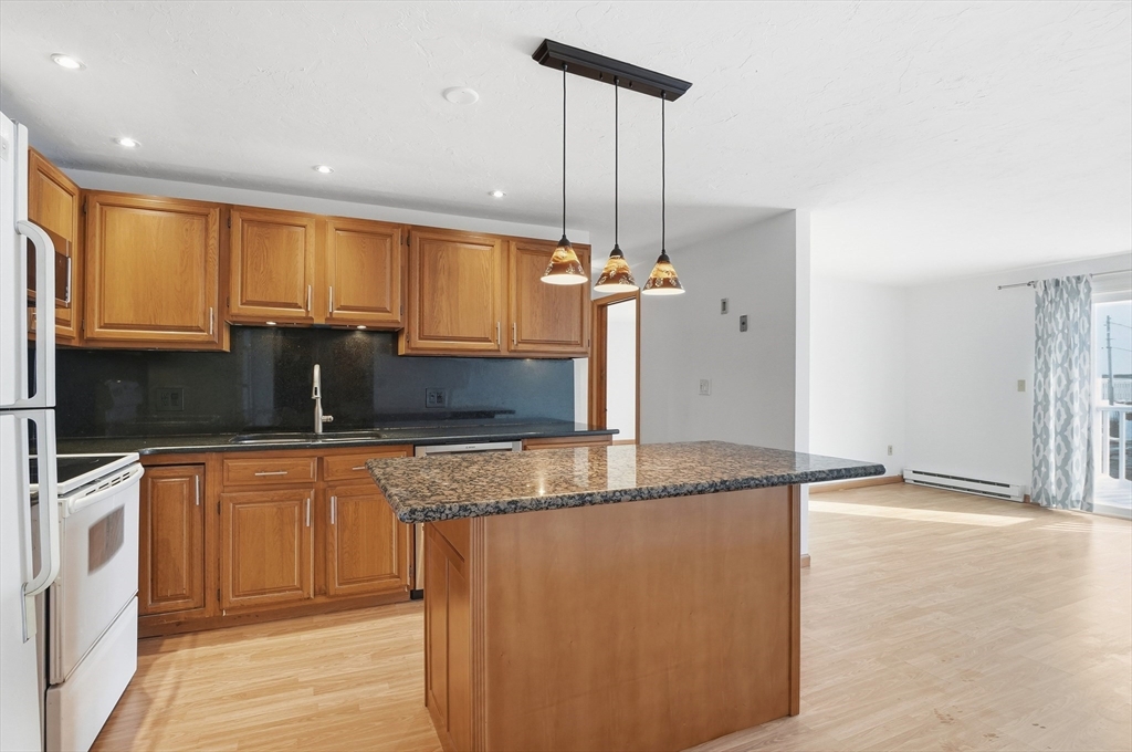 655 Plantation St 20B