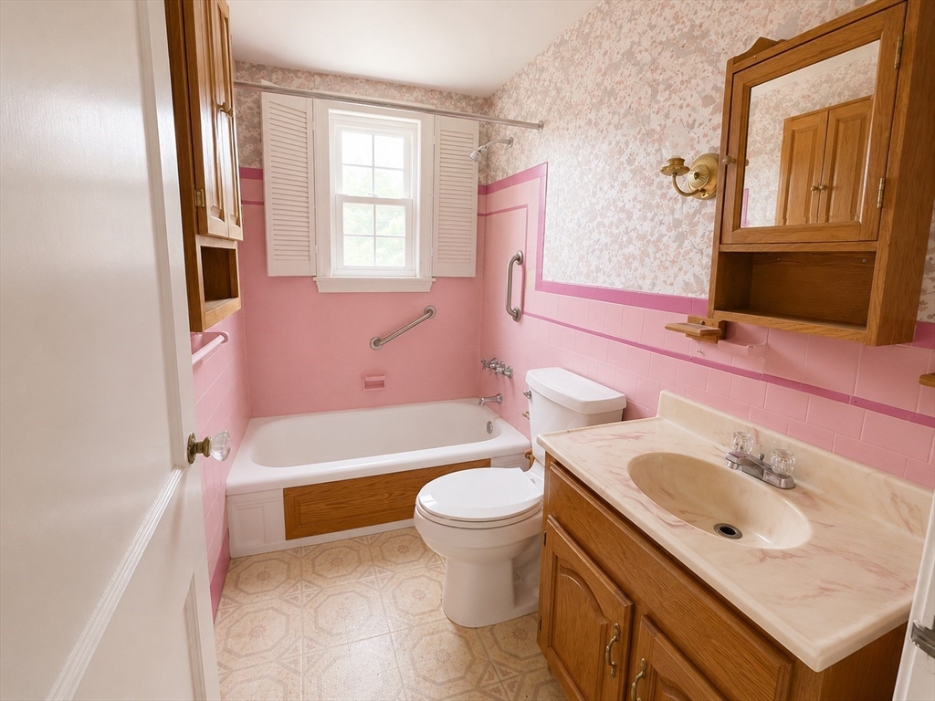 63 Oak St, Stoneham, MA Photo #7