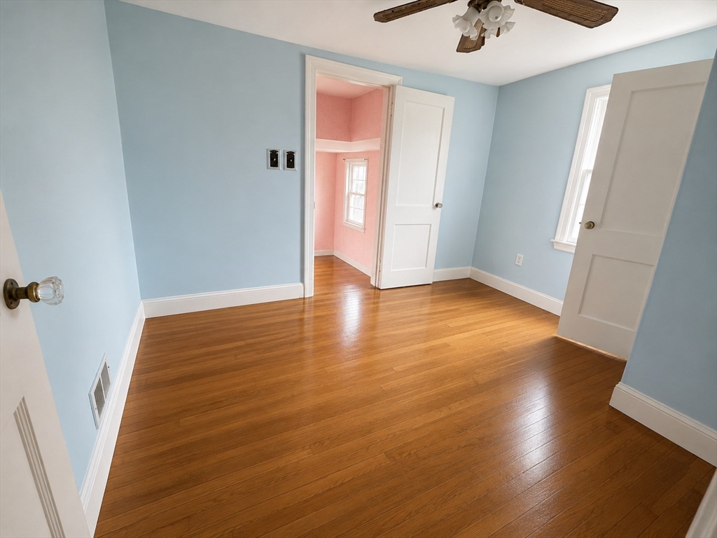 63 Oak St, Stoneham, MA Photo #8