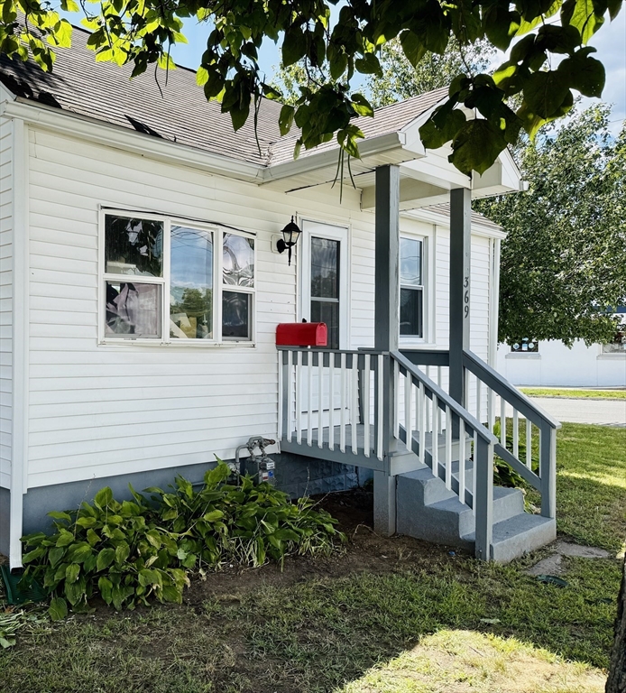 369 Cold Spring Ave